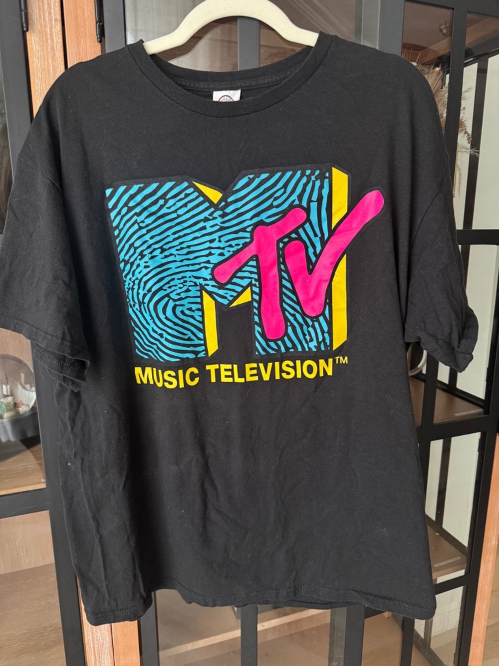 Y2K Vintage MTV logo graphic tee t-shirt neon 90s retro crewneck unisex